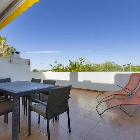 Casa Milagre - A Poucos Kms Da Sra Da Rocha *